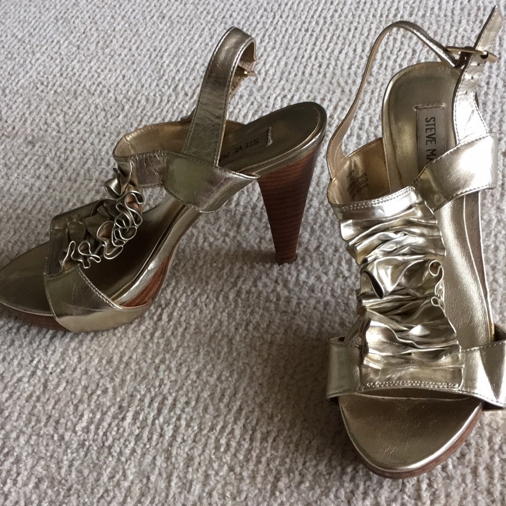 Steve Madden Gold Sandals with Wooden Heel